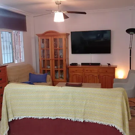 Holiday home Adosado En Riomar-3, Urbanizacion Residencial Privada Torre de la Horadada