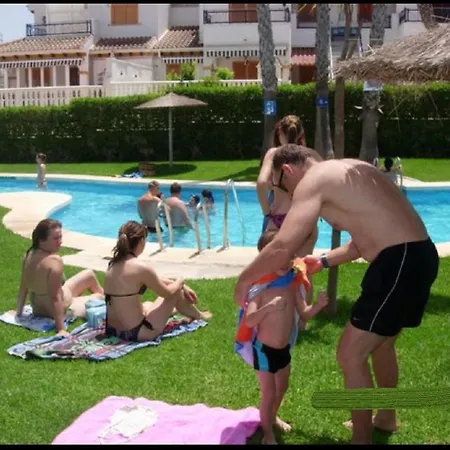 Adosado En Riomar-3, Urbanizacion Residencial Privada Holiday home *