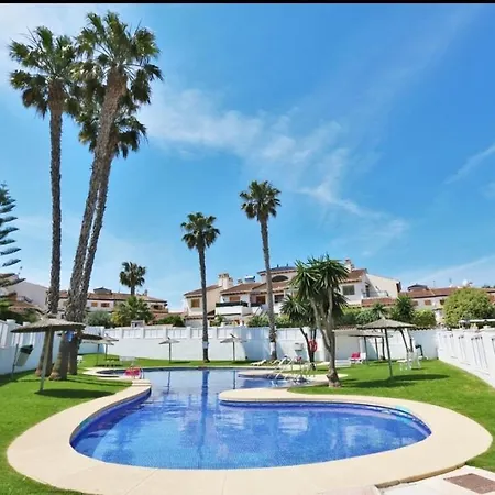 Adosado En Riomar-3, Urbanizacion Residencial Privada Holiday home *